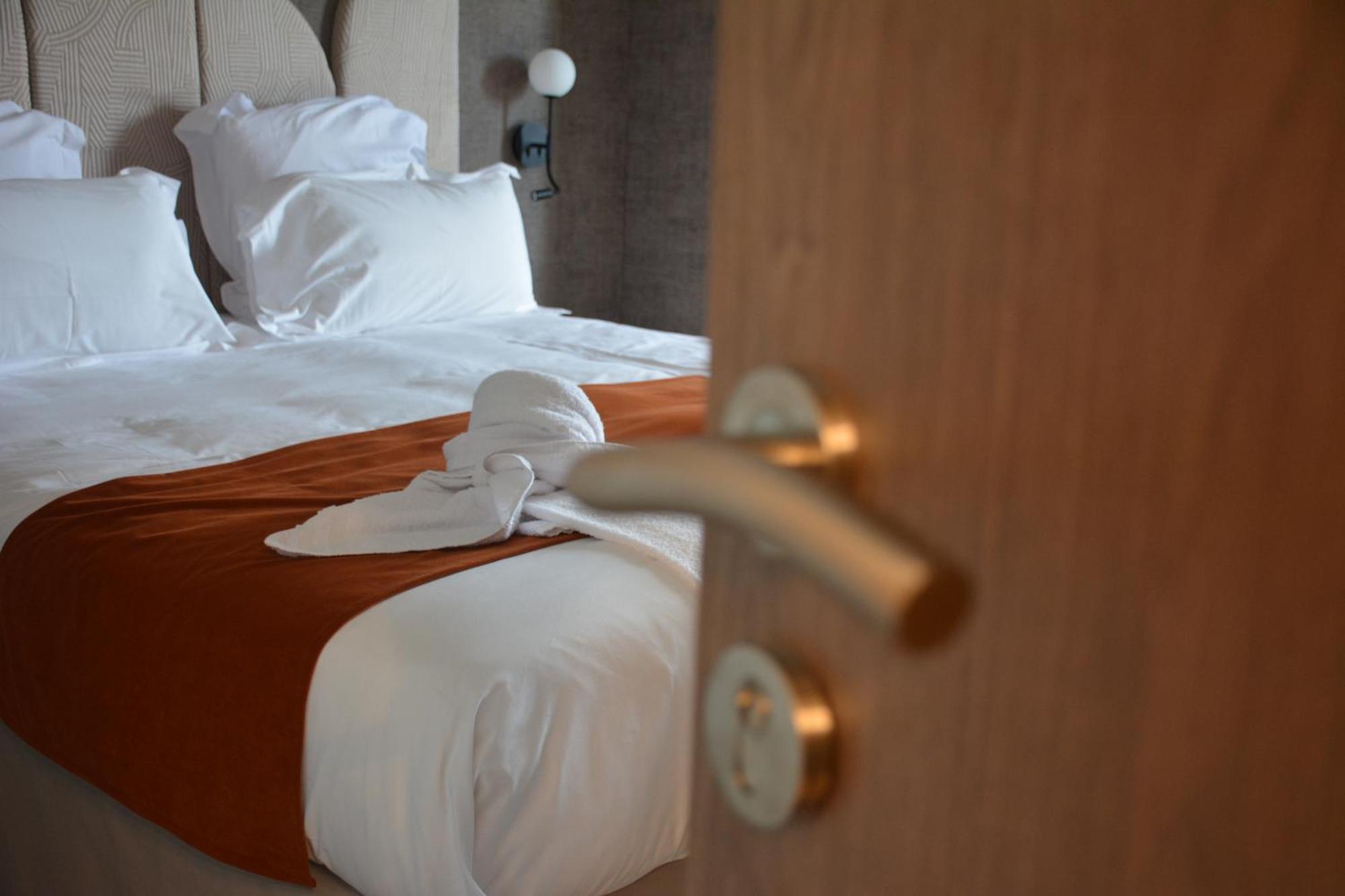 Hotel Breizh Du Golfe Арзон Экстерьер фото